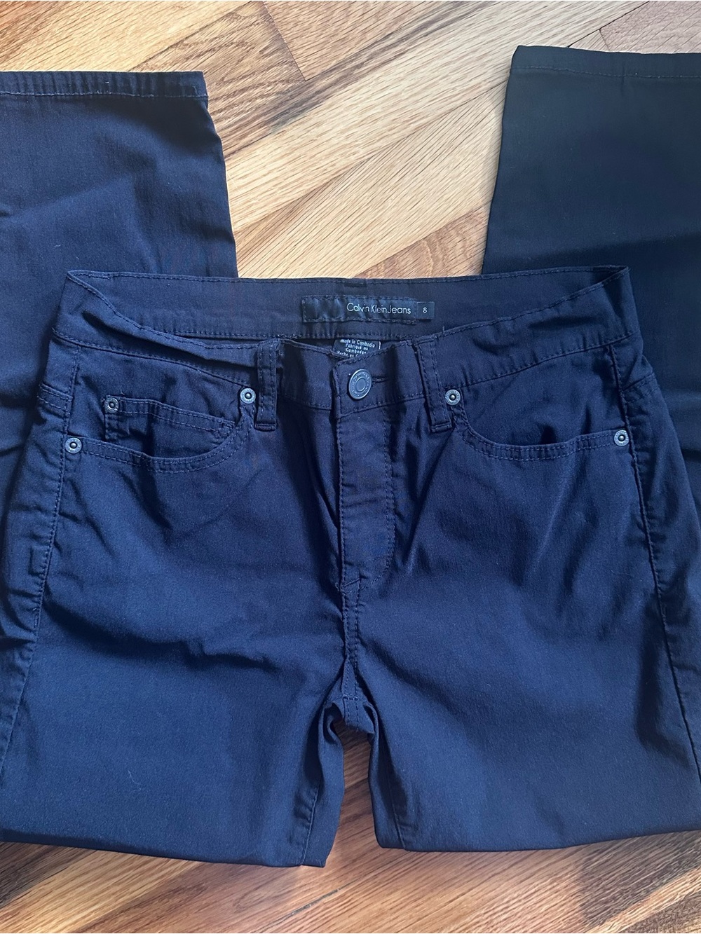 Calvin Klein Jeans Women's Size 8 Black Stretch Mid Rise Crop Pants Casual